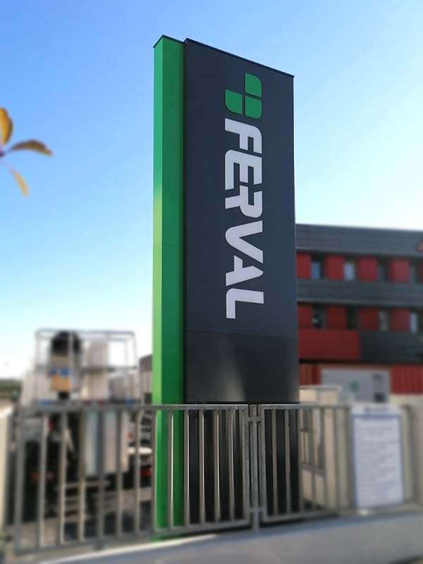 totem luminoso bay ferval srl reggio emilia