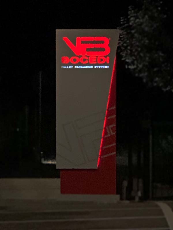 totem luminoso bocedi srl reggio emilia