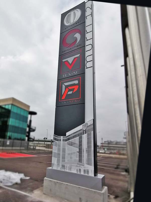 totem luminoso gencantieri spa milano