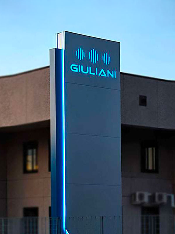 totem luminoso kite giuliani cilindri srl suzzara