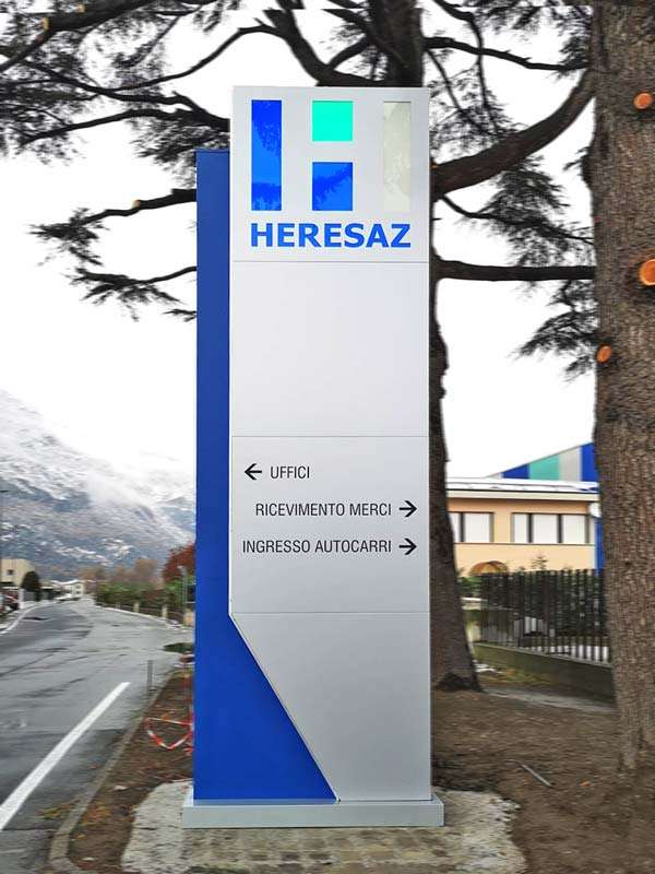 totem luminoso kite heresaz aosta