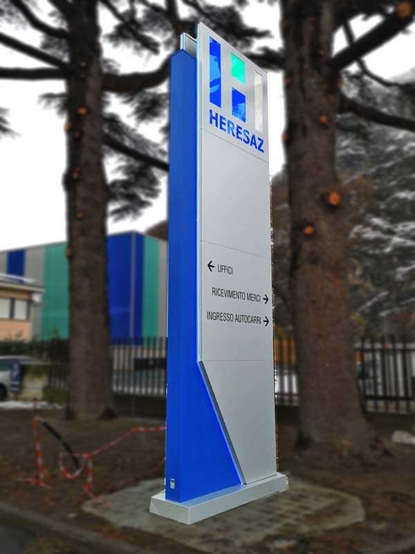 totem luminoso kite heresaz aosta