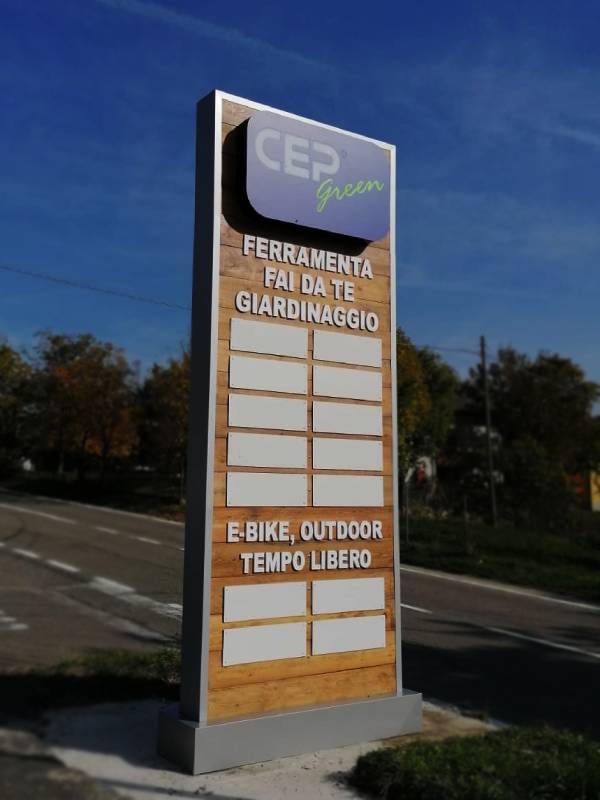 totem luminoso larice cep green modena