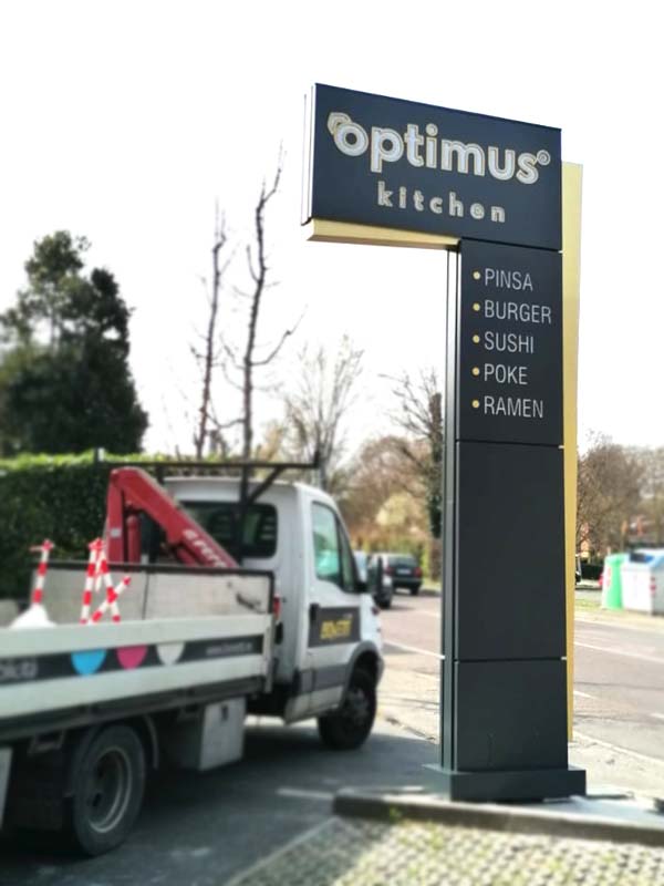totem luminoso modulare optimus srl reggio emilia