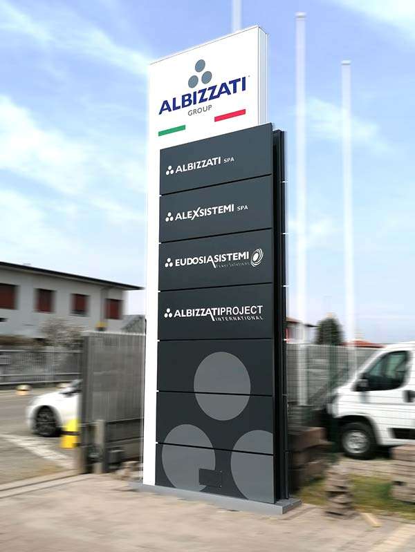 Albizzati - Totem aziendale luminoso